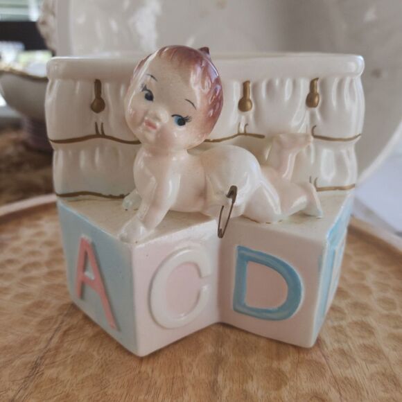 Vintage Baby Planter - Picture 1 of 13